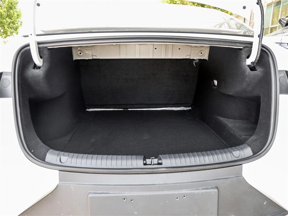 BYD E7 2025 520 Smart Wedding Edition factory